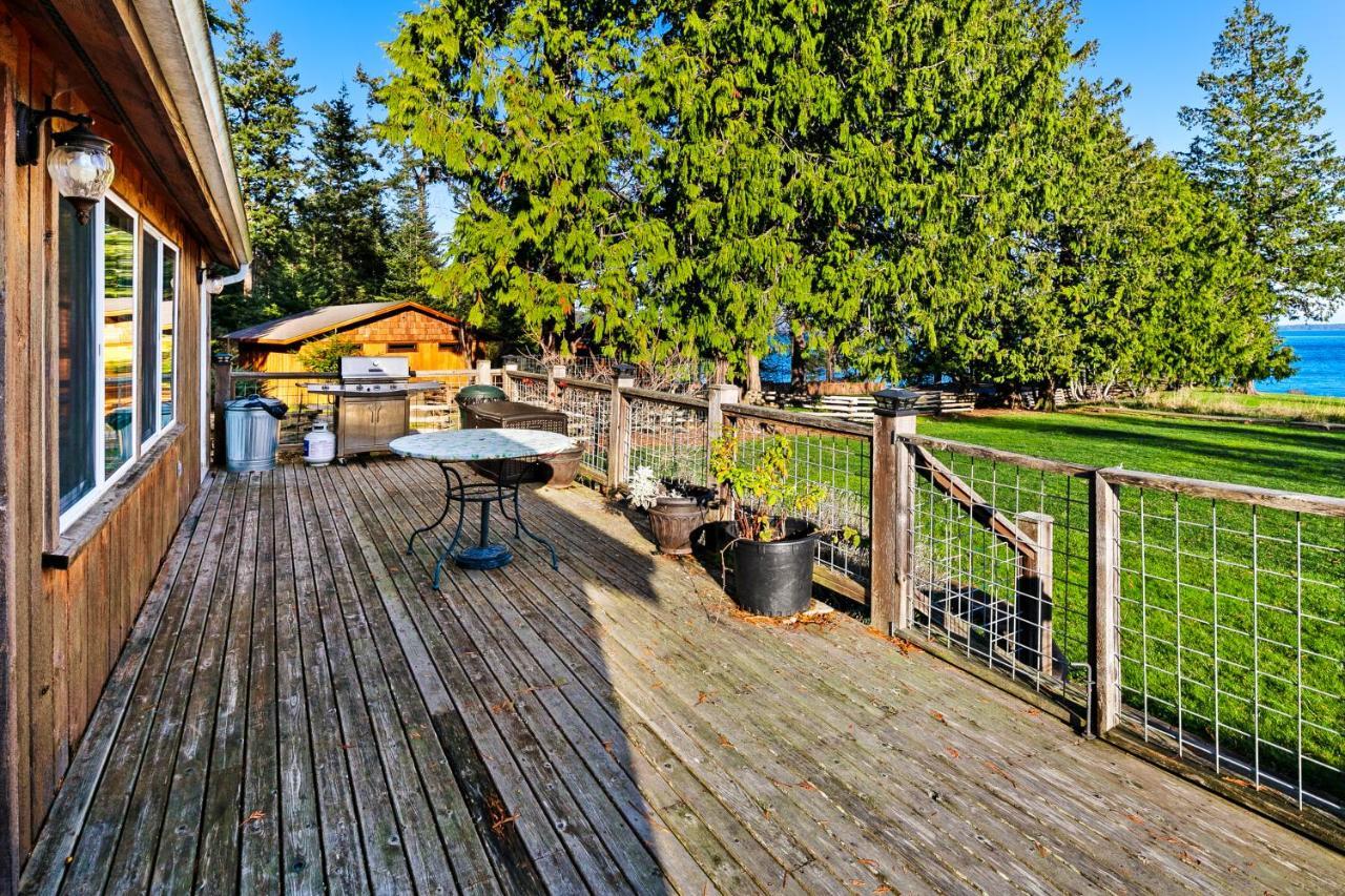 Obstruction Pass Cottage Olga Exterior foto